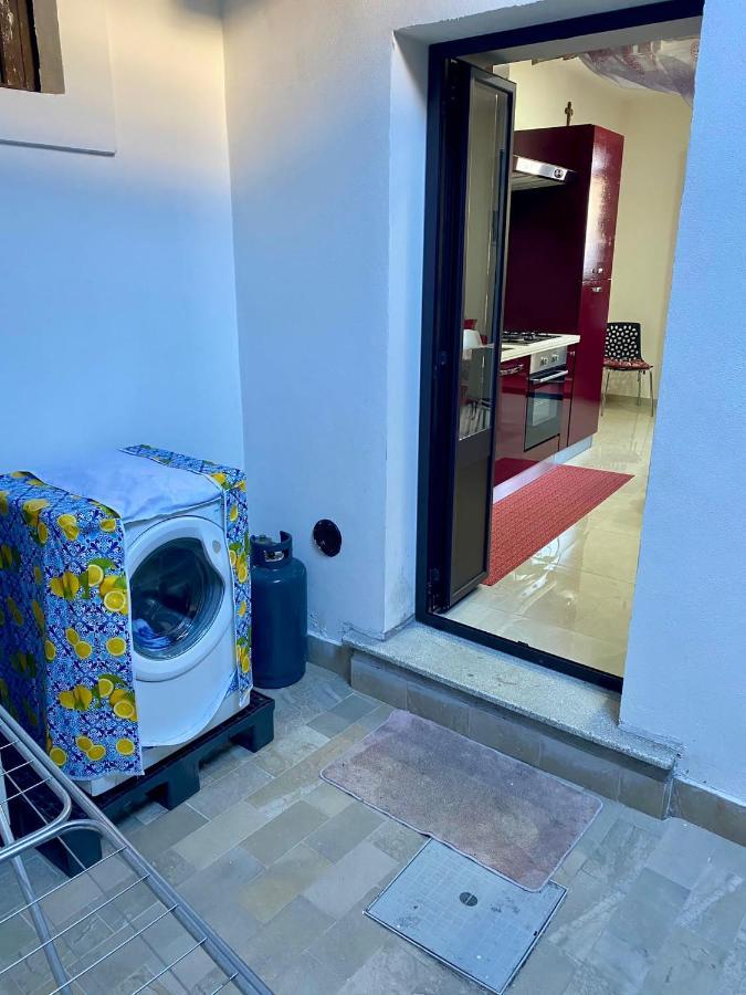 3A Room 卡塔尼亚 外观 照片