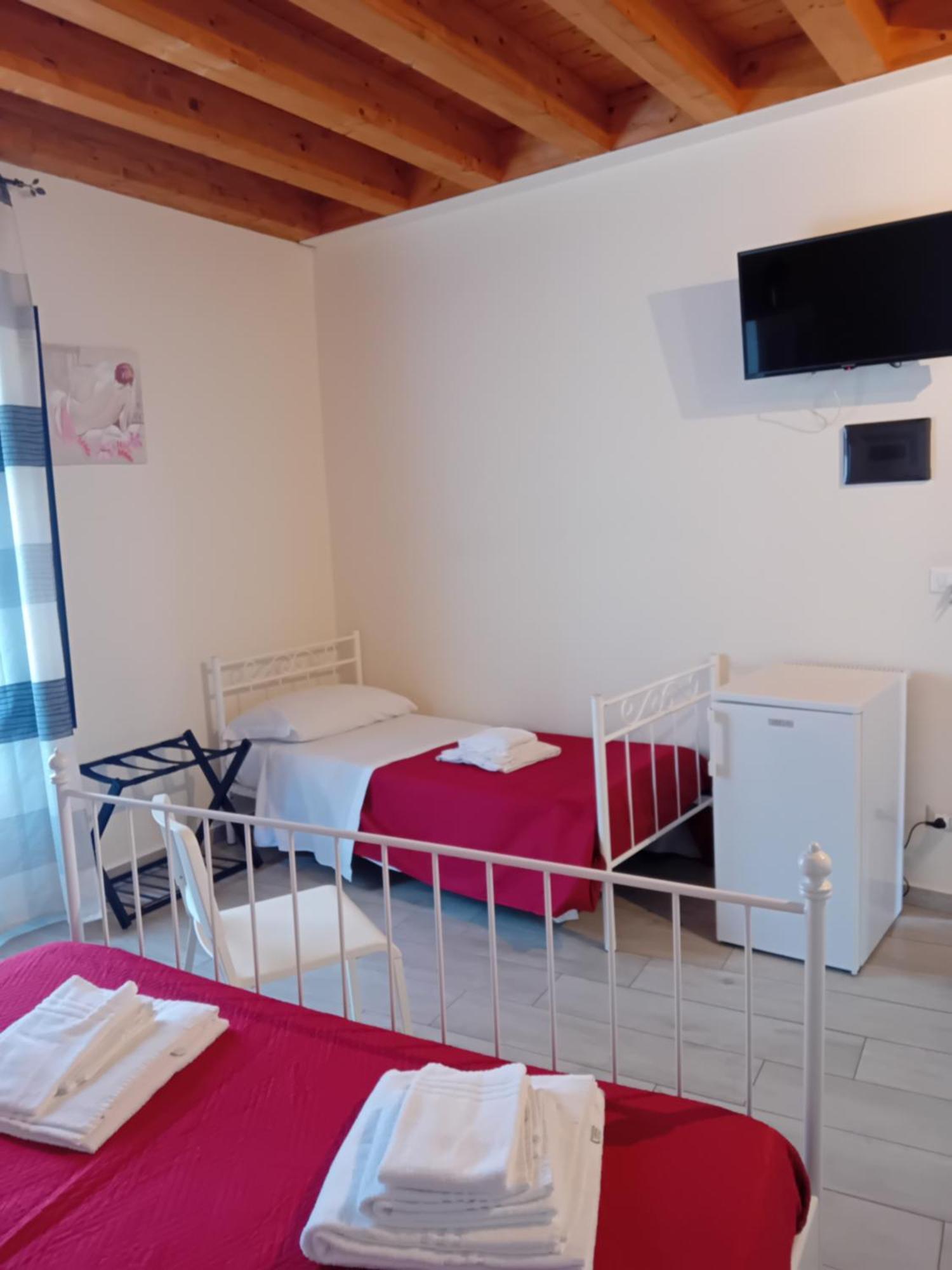 3A Room 卡塔尼亚 外观 照片